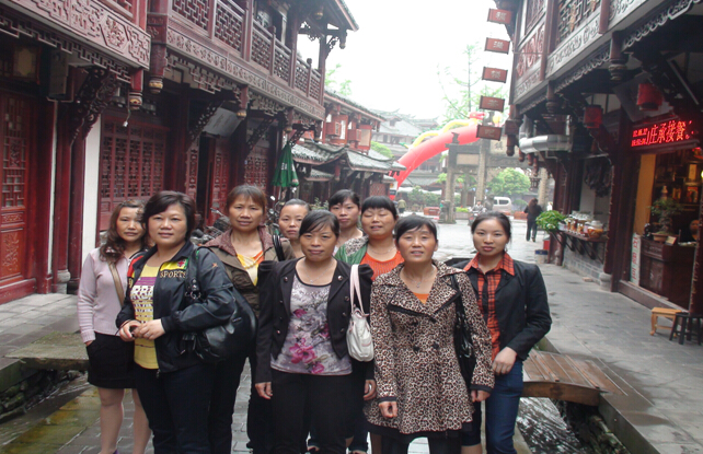 米兰MILAN(中国)员工游览泰安古镇