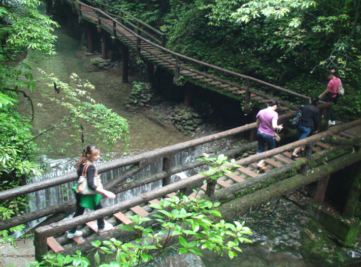 米兰MILAN(中国)员工登山游玩