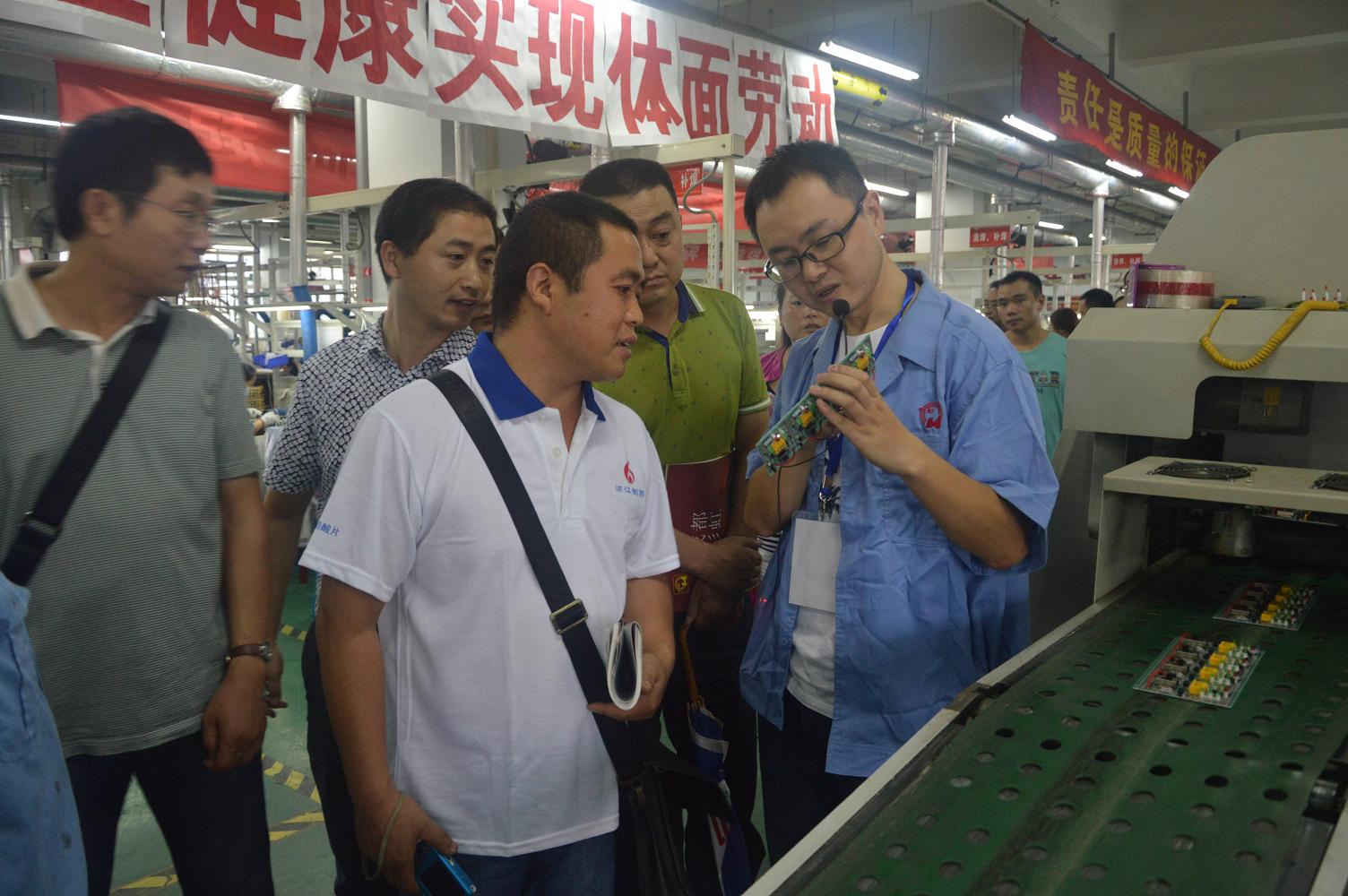 彭州市委组织部组织企业党建代表到成都米兰MILAN(中国)集团考察党建工作