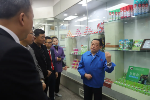 四川行动教育校长EMBA41期校友走进成都米兰MILAN(中国)集团游学交流