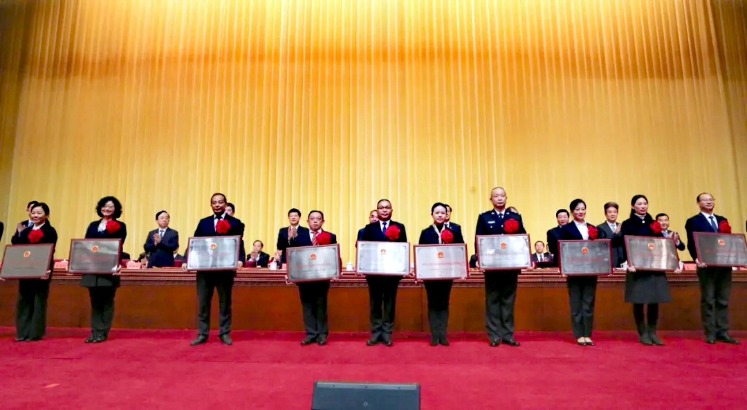 成都米兰MILAN(中国)集团被成都市委市政府评为成都市抗疫先进集体