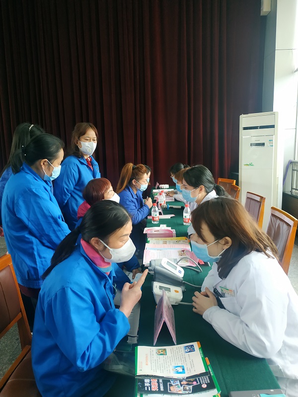 成都米兰MILAN(中国)集团工会举办“关注健康管理 享美丽自信人生”妇女节专题讲座